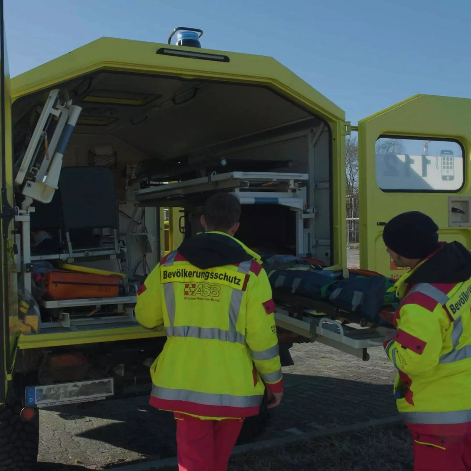 Qntrol ist Kommunikationsprovider und 24/7 Servicedienstleister für den Katastrophenschutz und Bevölkerungsschutz